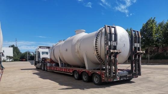 What role do Reactors play in polymerization, hydrogenation, and oxidation processes?