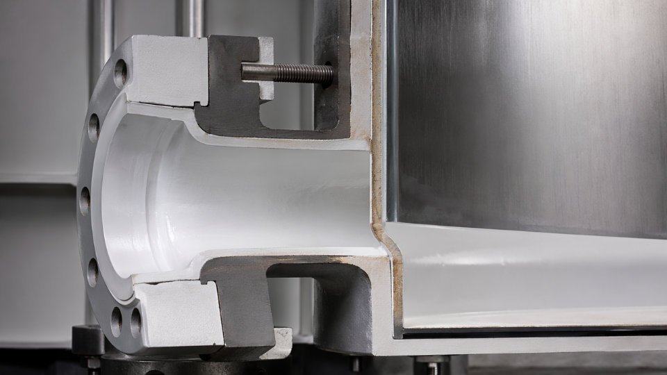 internal-coatings-linings-large-storage-tank-procurement-01-cross-section-diagram-showing-nozzle-bore-lining-continuity-flange-face-coating-and-shell-lining-transition-detail