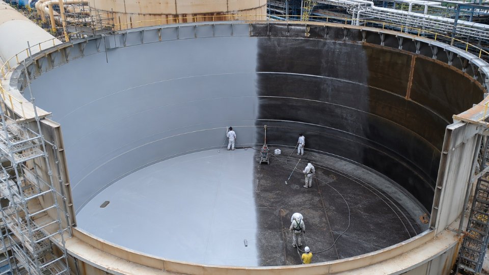 internal-coatings-linings-large-storage-tank-procurement-08-tco-comparison-lining-tier-vs-relining-cycle-cost
