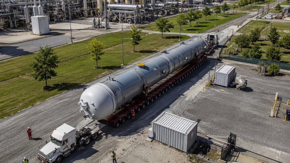 shop-fabricated-vs-field-assembled-pressure-vessels-07-site-access-audit-haul-route-diagram